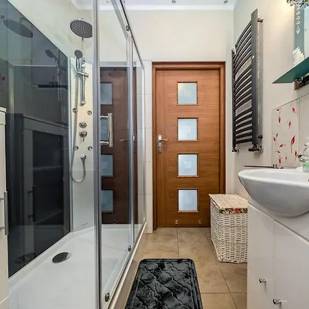 Appartement Escape With Garden By Bookinghost